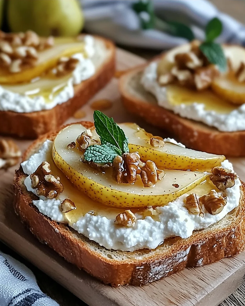 Birnen-Honig-Ricotta-Toast: Süßes Vergnügen für Genießer